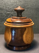 Barattolo vintage tornito a