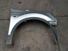 PARAFANGO ANTERIORE DESTRO PER NISSAN Qashqai 1° Serie F3100BR0MA K9K (06>09)