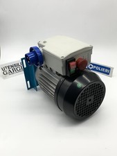 MOTORE CON SUPPORTO PER