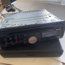 Unità testa autoradio Sony CDX A250 con telecomando e custodia facciale.Funzionante 
