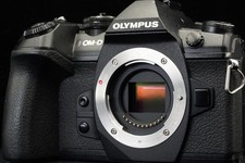 Olympus OM-D E-M1 Mark II