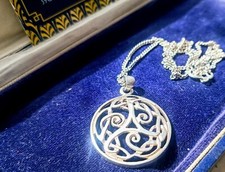 Collana in argento sterling 925 con ciondolo ornamenti