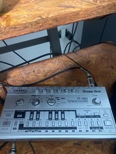 Cyclone Bass bot ( Roland Tb 303 Replica) in  good condition 