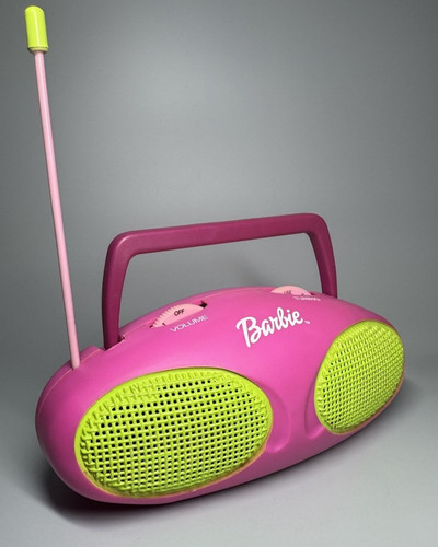 Vintage barbie mini radio - barbie,