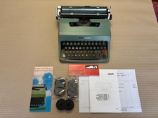 Macchina da scrivere Olivetti