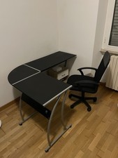 Scrivania ad angolo con