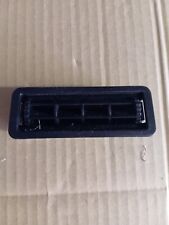 Toyota Celica T18/T20 Bocchetta dell'aria inferiore lato conducente 