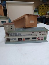 Märklin H0 418/1 R55 Bahnhof Metall  Box