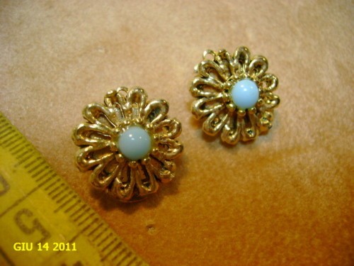 Orecchini vintage con pietra - vintage,