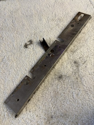 Gottlieb flipper lockbar - gottlieb,