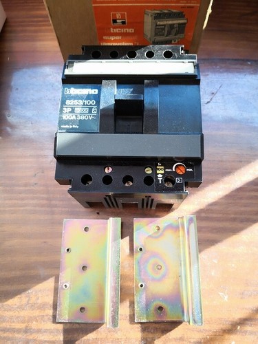 Interruttore magnetotermico - interruttore,