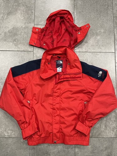 Giacca rossa con - , cappuccio