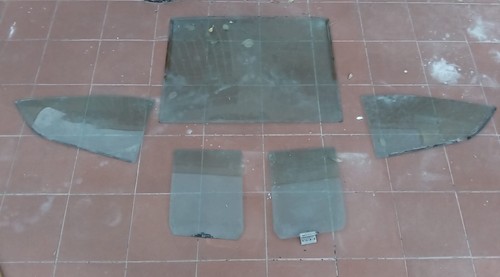 Vetri lunotto deflettori