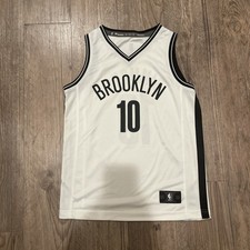 Maglia nuova senza etichette