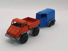 Fuoristrada con rimorchio