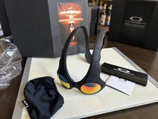 Raro Oakley Over The Top Flat