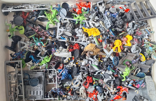 Lotto lavoro misto warhammer - lotto,