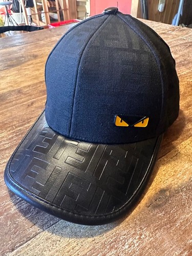Cappello fendi bugs eye nero - cappello,