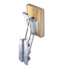 SUPPORTO PER MOTORE AUSILIARIO