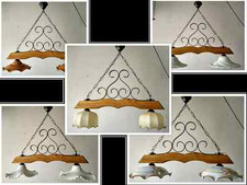 Lampadario in ferro battuto e legno bilanciere due luci diffusori in terracotta