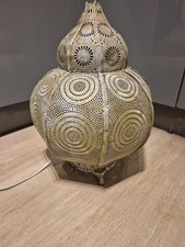 Bellissima lampada da tavolo