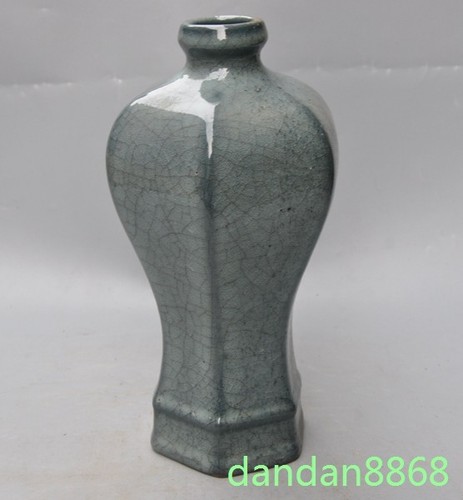 Statua vaso bottiglia tazza