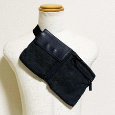 Gucci marsupio in vita GG