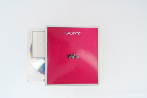 Sony e620 red - sony, mz-e620