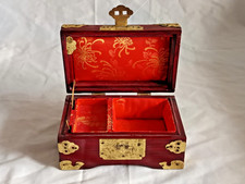 Vecchio Cofanetto Portagioie con Carillon in Legno e Ottone Cinese Orientale