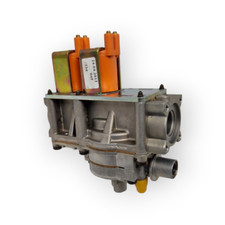 JUNKERS 8722986110 GRUPPO VALVOLE GAS CE 427 RICAMBIO PER CALDAIA