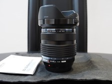 Olympus M. Zuiko 12-40mm f/2.8 Pro Ottimo