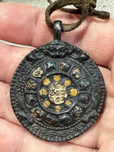 Antico amuleto tibetano bagua