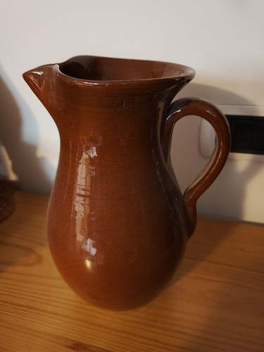 Antica brocca ceramica