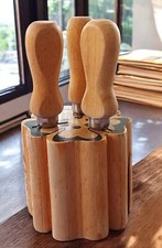 Mulino Bianco  Fior di Tavola  Set Coltelli da Formaggio con Ceppo di legno