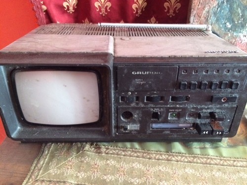 Grunding triumph 580 - trc, tv