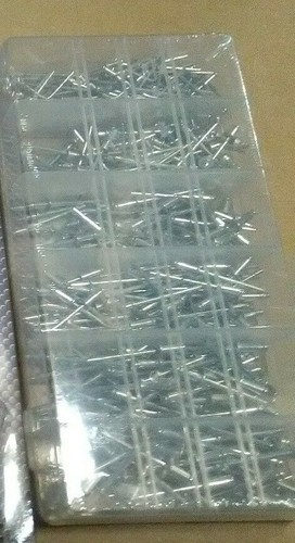 640 rivetti pop vuoti