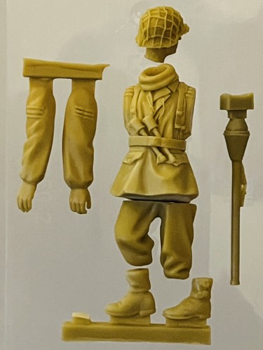 Soldatino tedesco con statuina