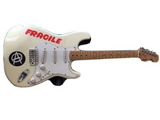 Chitarra elettrica Fender Squier Stratocaster Standard Series bianco artico