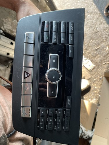 Mercedes benz w204 - mercedes-benz, lettore