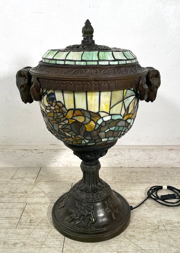 Antica lampada terra o - da,