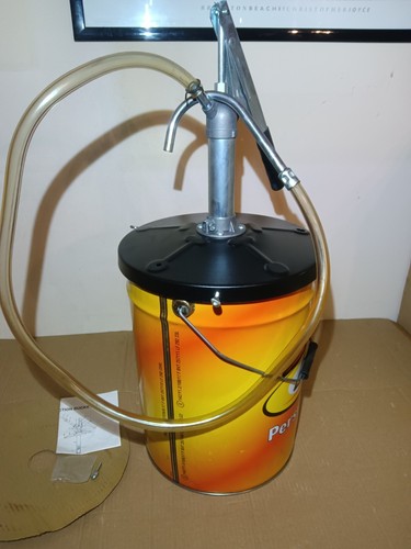 Pompa manuale travaso olio per