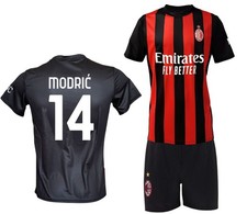 Completo Milan Luka Modric 14 Maglia Replica Ufficiale Autorizzata 2025-2026