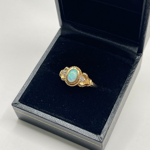 Anello oro giallo opale - 10, kt
