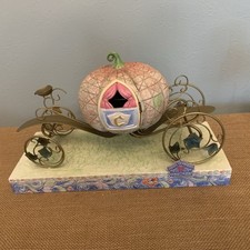 Walt Disney Showcase Jim Shore Cinderella "An Enchanted Coach Awaits you"