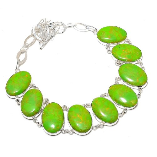 Collana con pietre preziose