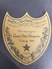 Une étiquette de champagne