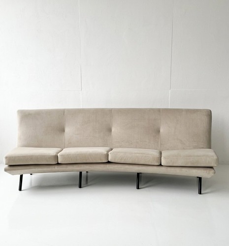 Triennale 4 seater - “triennale”,