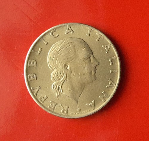 200 lire 1978 - 1978, errore