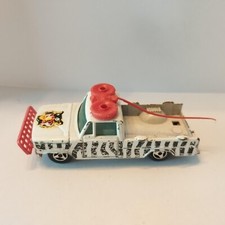 voiture vintage MAJORETTE jeep