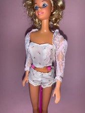 Barbie Vintage Fancy Frills Lingerie con foulard di pizzo rosa # 7122 - NO DOLL